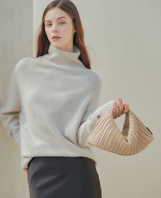 Cocoon Bag in Champagne Beige